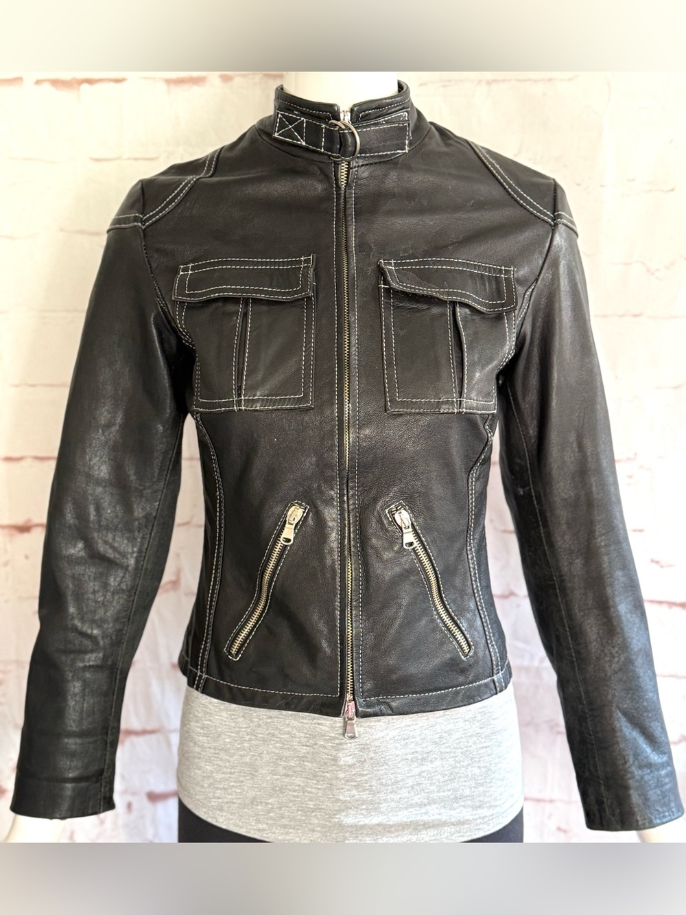 CARLO Moto Small Label EU Size 42 Jacket Black Leather White Stitching Juniors - Picture 14 of 16